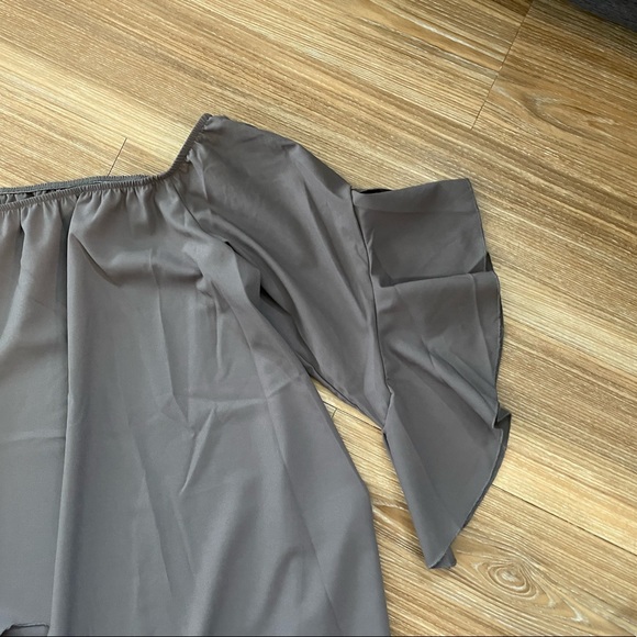 Women’s Casual Solid Off The Shoulder Top - Picture 8 of 9